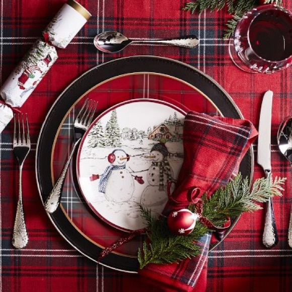 New Williams Sonoma Gold-trimmed Red/Green Tartan Plaid Dinner Plate #1 - Picture 1 of 11